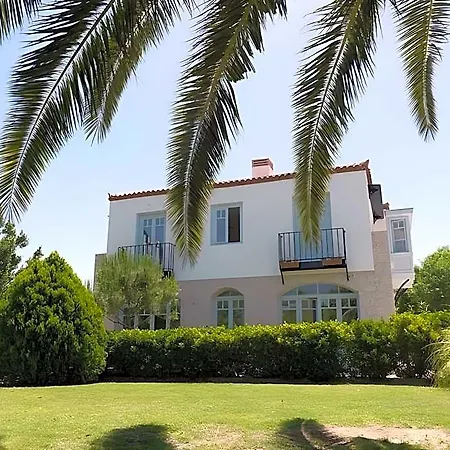Alura Boutique فندق ألاتشاتي